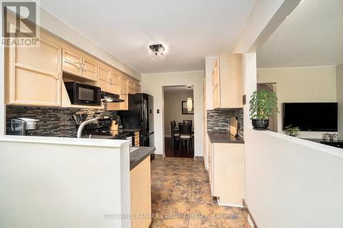 52 Blackdome Crescent, Ottawa, ON - Indoor Photo Showing Kitchen