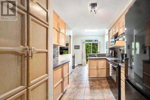 52 Blackdome Crescent, Ottawa, ON - Indoor Photo Showing Kitchen