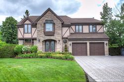 610 Rue des Vignobles  Rosemère, QC J7A 4K7