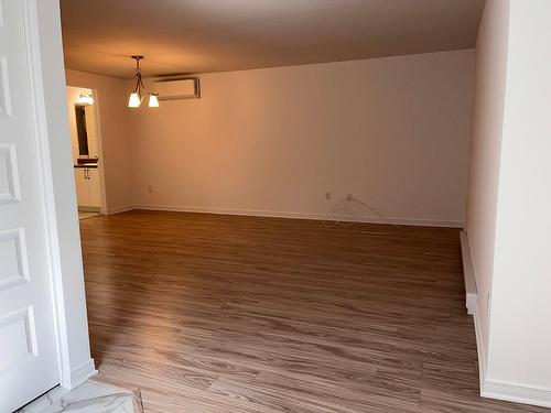 Living room - 1-9 Rue St-Pétersbourg, Gatineau (Aylmer), QC - Indoor Photo Showing Other Room