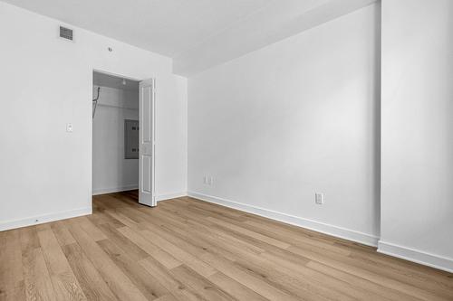 Chambre à coucher - 318-1248 Av. De L'Hôtel-De-Ville, Montréal (Ville-Marie), QC - Indoor Photo Showing Other Room