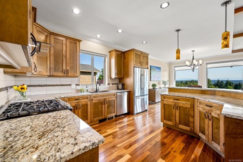 942 Timberline Dr, Campbell River, BC 