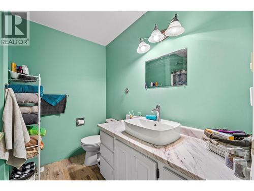 419 Dodding Avenue, Merritt, BC - Indoor Photo Showing Bathroom