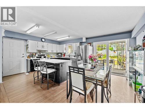 419 Dodding Avenue, Merritt, BC - Indoor Photo Showing Dining Room