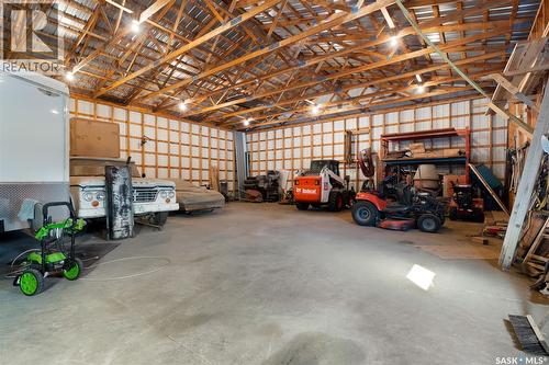Zehner Acreage, Edenwold Rm No.158, SK - Indoor Photo Showing Garage