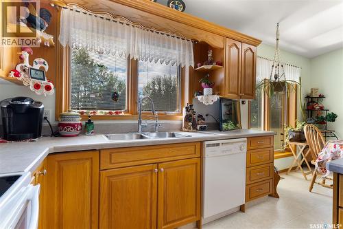 Zehner Acreage, Edenwold Rm No.158, SK - Indoor Photo Showing Kitchen With Double Sink