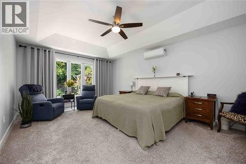 123 Cassandra Boulevard, Sarnia, ON - Indoor Photo Showing Bedroom