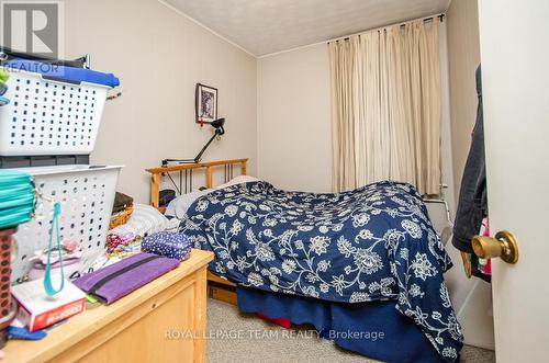 Unit 2 - 1 Bedroom - 395 Mcleod Street, Ottawa, ON - Indoor Photo Showing Bedroom
