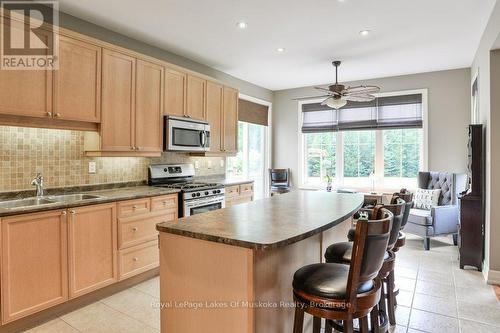 12 Pheasant Run, Bracebridge (Macaulay), ON - Indoor Photo Showing Kitchen With Double Sink