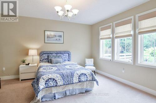 12 Pheasant Run, Bracebridge (Macaulay), ON - Indoor Photo Showing Bedroom