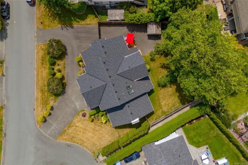 772 Wesley Crt, Saanich, BC 