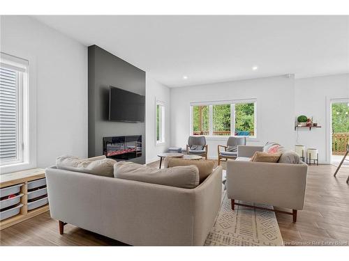 193 Dickey Blvd, Riverview, NB 