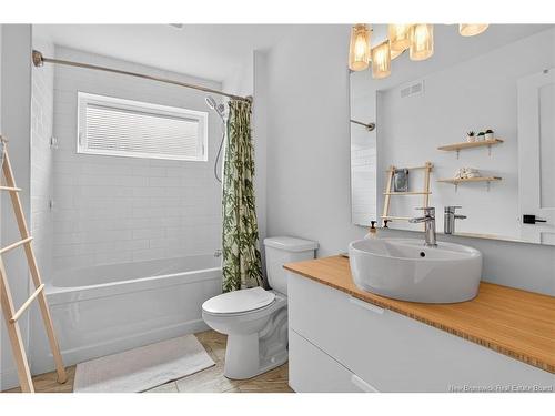 193 Dickey Blvd, Riverview, NB 