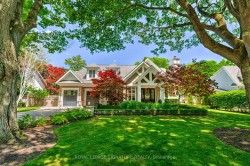 71 Ennisclare Drive W Oakville, ON L6J 4N3