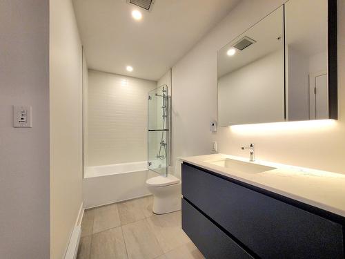 Salle de bains - 523-1150 Boul. René-Lévesque E., Montréal (Ville-Marie), QC - Indoor Photo Showing Bathroom