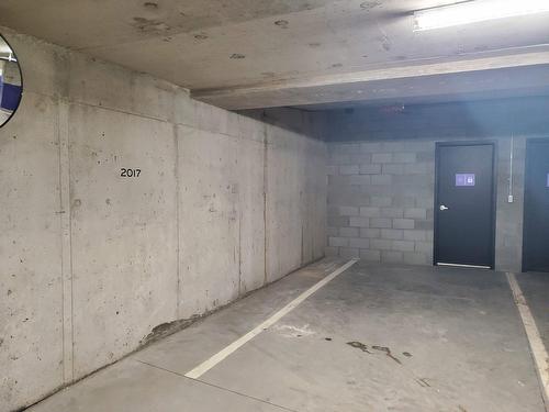 Garage - 523-1150 Boul. René-Lévesque E., Montréal (Ville-Marie), QC - Indoor Photo Showing Garage