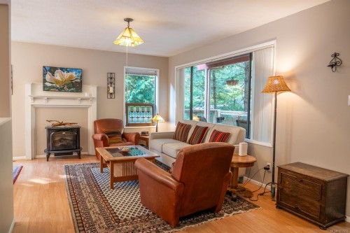 4609 Sailor Rd, Pender Island, BC 