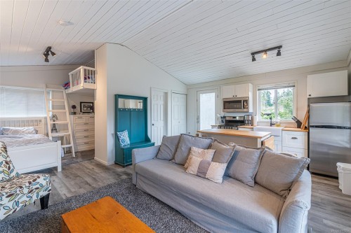 6-8631 South Shore Rd, Lake Cowichan, BC 