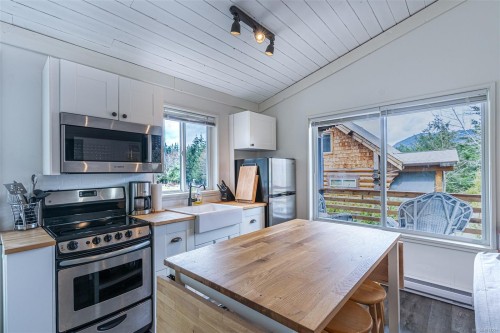 6-8631 South Shore Rd, Lake Cowichan, BC 