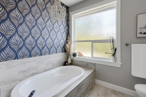 856 Hayden Pl, Mill Bay, BC 