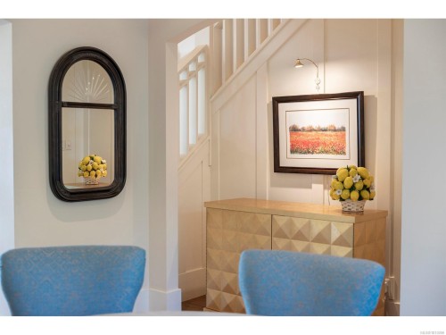 2766 Sea View Rd, Saanich, BC 