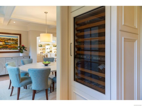 2766 Sea View Rd, Saanich, BC 