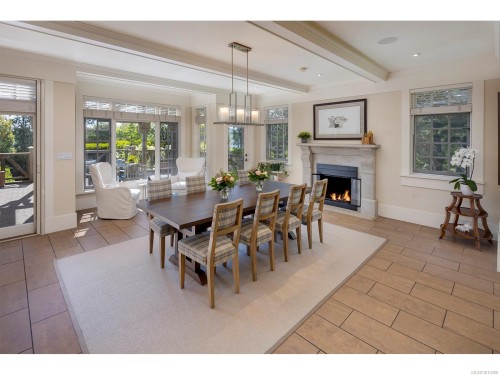 2766 Sea View Rd, Saanich, BC 