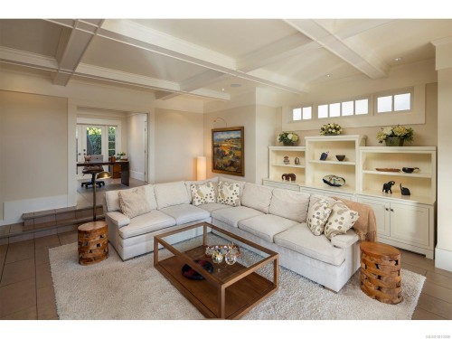 2766 Sea View Rd, Saanich, BC 