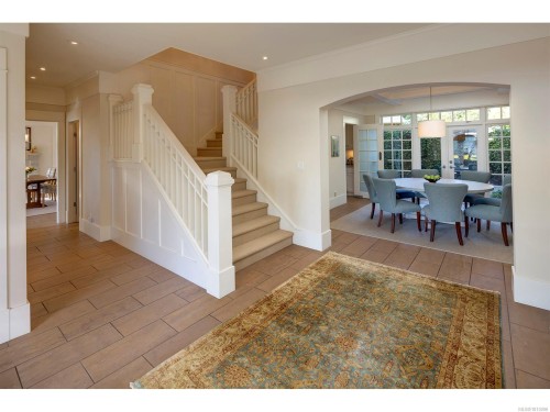 2766 Sea View Rd, Saanich, BC 