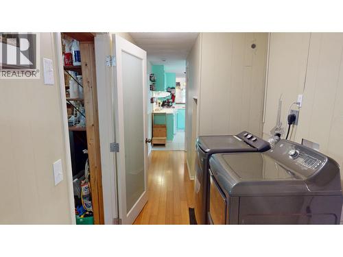 713 Tibbles Road, Quesnel, BC - Indoor Photo Showing Laundry Room