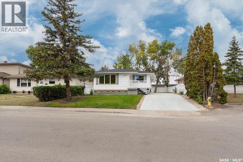 4908 Mckinley Avenue, Regina, SK - Outdoor With Facade