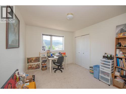 8841 Michael Drive, Coldstream, BC - Indoor Photo Showing Office