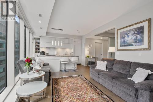 1209 - 101 Queen Street, Ottawa, ON - Indoor Photo Showing Living Room