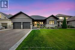 42 ELIZABETH STREET  New Tecumseth, ON L9R 1H7