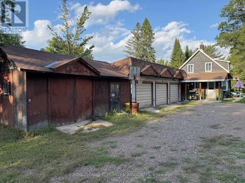 27 Stencells Road, Laurentian Valley, ON - Outdoor