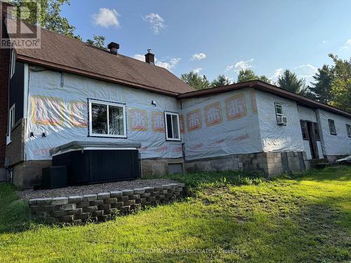 27 Stencells Road, Laurentian Valley, ON - Outdoor