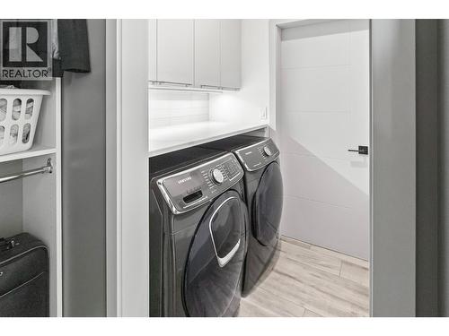 8195 Jackpine Road, Vernon, BC - Indoor Photo Showing Laundry Room