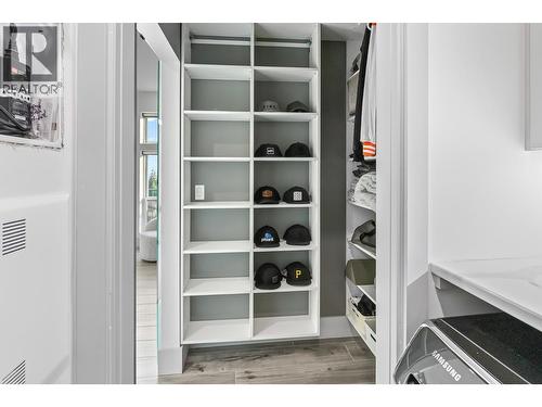 8195 Jackpine Road, Vernon, BC - Indoor