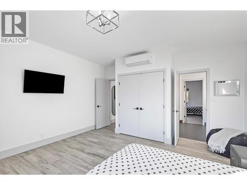 8195 Jackpine Road, Vernon, BC - Indoor