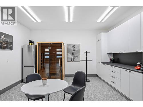 8195 Jackpine Road, Vernon, BC - Indoor