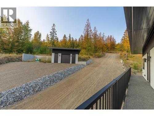 8195 Jackpine Road, Vernon, BC - Outdoor