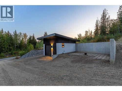 8195 Jackpine Road, Vernon, BC - Outdoor