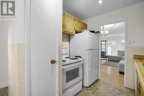 60 - 634 Wonderland Road S, London South (South N), ON - Indoor Photo Showing Kitchen