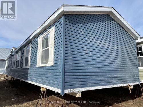 8910 LYNWOOD PARK PRIVATE  Ottawa, ON K0A 1V0