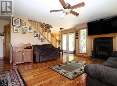 130B Barrett Road, Nipissing (Commanda), ON - Indoor Photo Showing Living Room With Fireplace