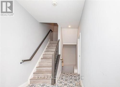 196 Powell Avenue, Ottawa, ON - Indoor Photo Showing Other Room