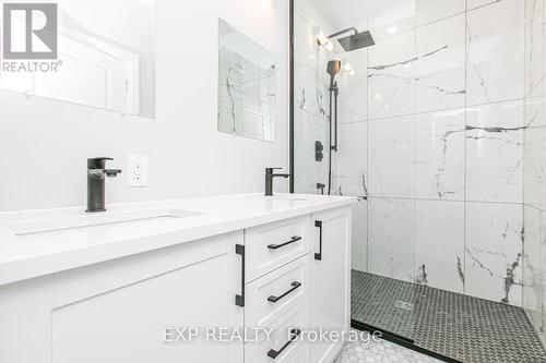 196 Powell Avenue, Ottawa, ON - Indoor Photo Showing Bathroom