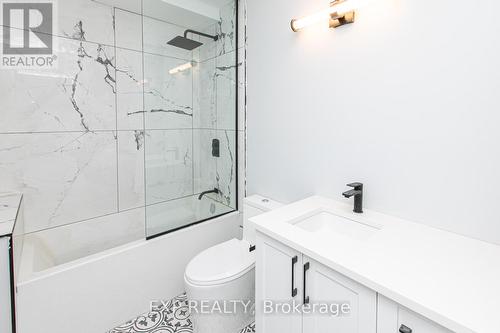 196 Powell Avenue, Ottawa, ON - Indoor Photo Showing Bathroom