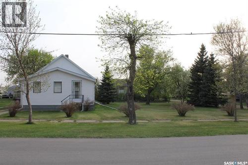 110 7Th Avenue, Alameda, SK - Outdoor