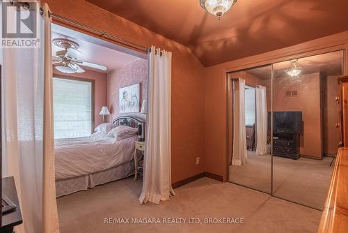 147 Geneva Street, St. Catharines (Downtown), ON - Indoor Photo Showing Bedroom